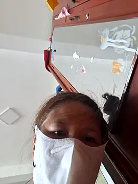 Yummy 9x online show from 04/28/26, 02:27