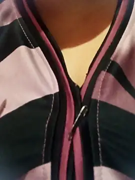 itz-liliroy online show from 04/03/26, 12:36