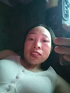 Snapshot of Vily-lonely chatting on 05/19/26, 02:40 Vily-lonely online show from 05/19/26, 02:40