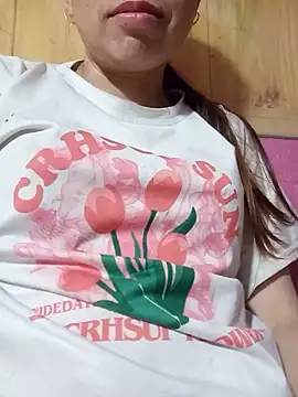 Snapshot of Vily-lonely chatting on 07/01/26, 01:07 Vily-lonely online show from 07/01/26, 01:07