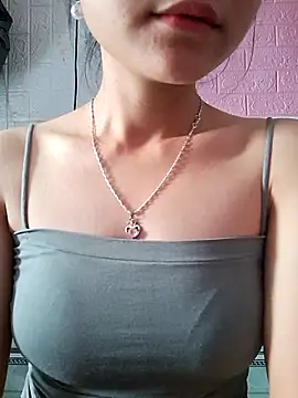 Snapshot of -Cidy- chatting on 04/17/26, 02:03 -Cidy- online show from 04/17/26, 02:03