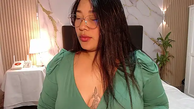Snapshot of cataleyarosellee chatting on 07/29/26, 04:49 cataleyarosellee online show from 07/29/26, 04:49