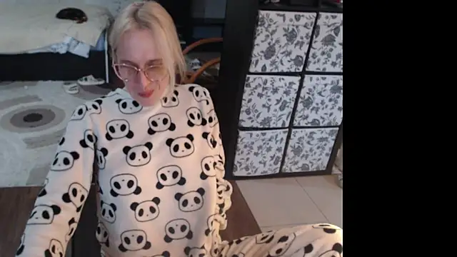 Sweet hot shrmp online show from 04/24/26, 04:04