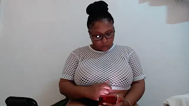 xxZoeyx online show from 03/08/25, 09:39