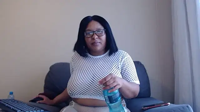 xxZoeyx online show from 01/18/26, 04:16