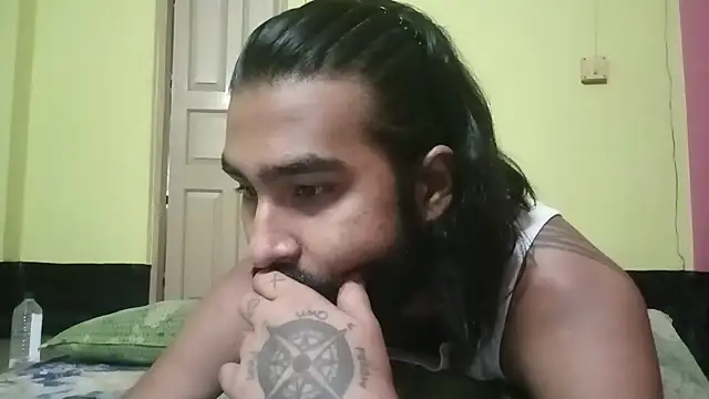 Naina1994 online show from 06/26/26, 05:45