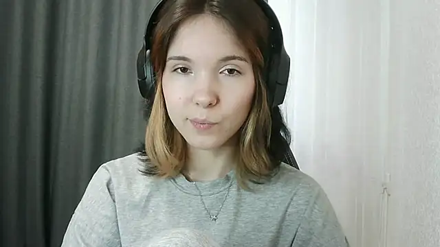 Snapshot of RubyBooby chatting on 04/15/26, 02:13 RubyBooby online show from 04/15/26, 02:13