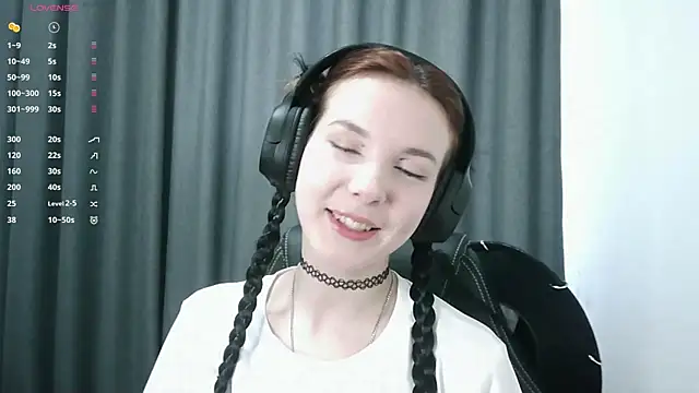 Snapshot of RubyBooby chatting on 06/10/26, 04:39 RubyBooby online show from 06/10/26, 04:39
