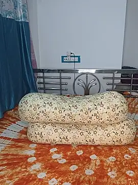 Snapshot of CamGirl_Neha chatting on 07/25/26, 10:29 CamGirl Neha online show from 07/25/26, 10:29