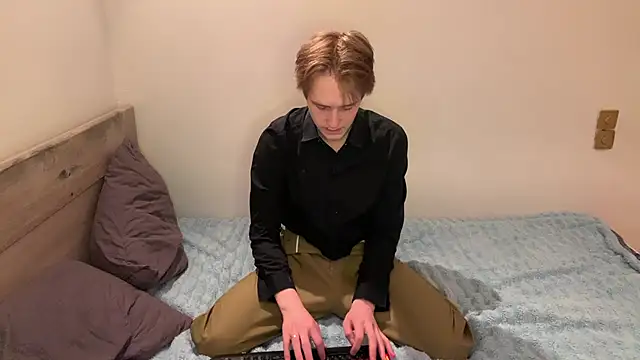 ThomasSweet  online show from 06/04/26, 05:30