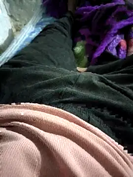 Snapshot of ROCKROLO chatting on 03/30/26, 01:23 ROCKROLO online show from 03/30/26, 01:23