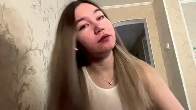 Snapshot of IreneOrbison chatting on 03/31/26, 01:44 IreneOrbison online show from 03/31/26, 01:44