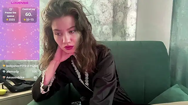 Snapshot of SelenaKiss_ chatting on 04/18/26, 03:10 SelenaKiss online show from 04/18/26, 03:10