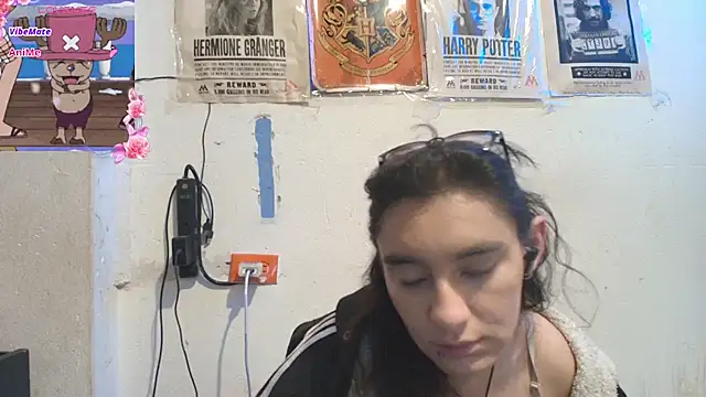 Snapshot of Ellaa_honey chatting on 04/25/26, 02:14 Ellaa honey online show from 04/25/26, 02:14