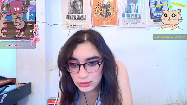 Snapshot of Ellaa_honey chatting on 05/11/26, 02:45 Ellaa honey online show from 05/11/26, 02:45