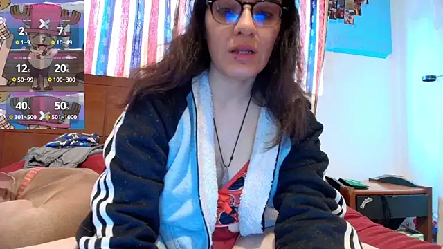 Snapshot of Ellaa_honey chatting on 05/26/26, 03:19 Ellaa honey online show from 05/26/26, 03:19