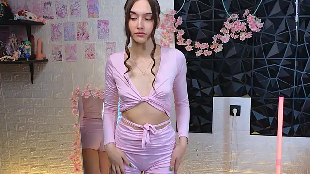 belle cute online show from 04/24/26, 03:09