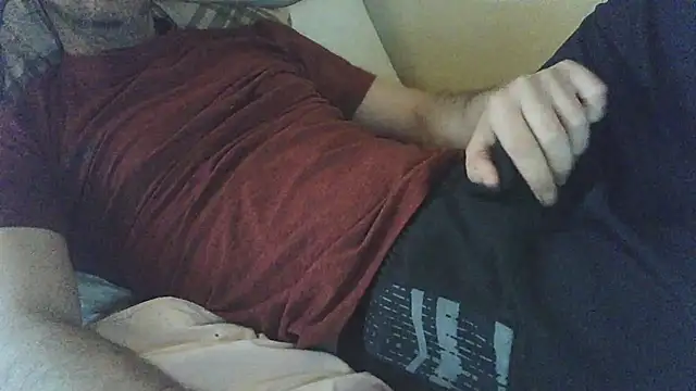 Snapshot of miguel_edg01 chatting on 04/30/26, 12:22 miguel edg01 online show from 04/30/26, 12:22