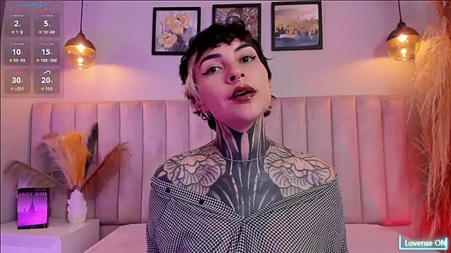 Luana fiore online show from 05/08/26, 12:10