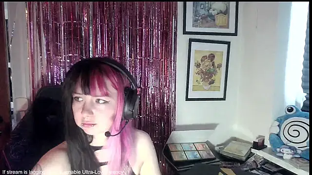 Snapshot of CutieTracer chatting on 05/07/26, 11:37 CutieTracer online show from 05/07/26, 11:37
