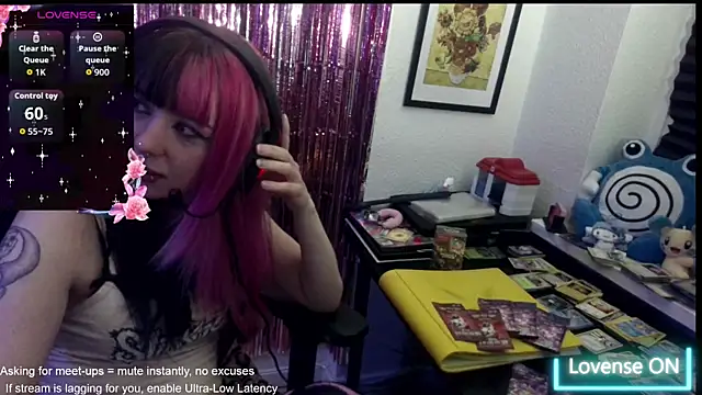 Snapshot of CutieTracer chatting on 05/08/26, 08:14 CutieTracer online show from 05/08/26, 08:14
