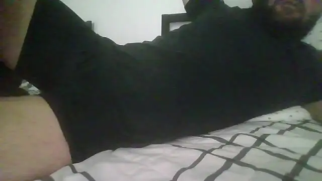 Snapshot of sidestroke211 chatting on 04/14/26, 08:31 sidestroke211 online show from 04/14/26, 08:31