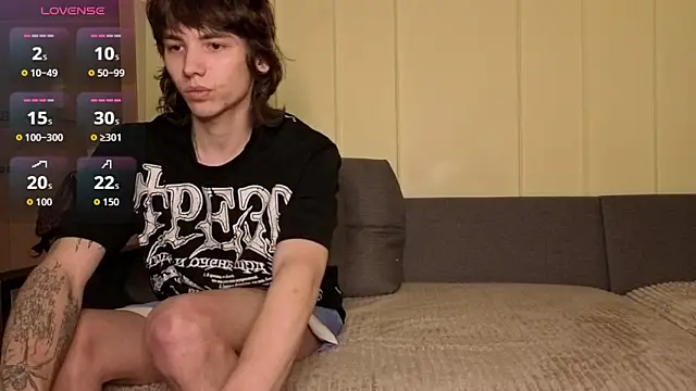 luvmp4 online show from 04/03/26, 01:03