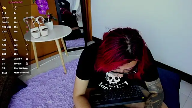 Violett Sykes online show from 05/01/26, 04:28