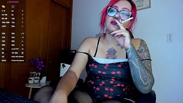 Violett Sykes online show from 05/21/26, 04:52