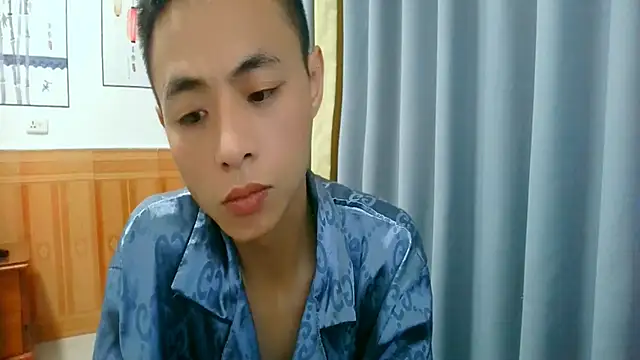 Snapshot of davidboys chatting on 07/12/26, 04:36 davidboys online show from 07/12/26, 04:36
