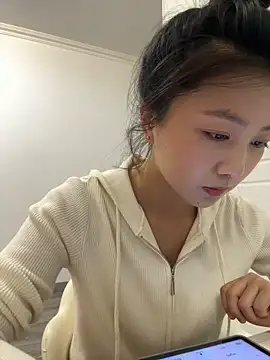 Shanshan 1267 online show from 05/07/26, 12:10