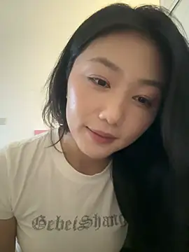 Snapshot of Shanshan_1267 chatting on 07/05/26, 12:01 Shanshan 1267 online show from 07/05/26, 12:01
