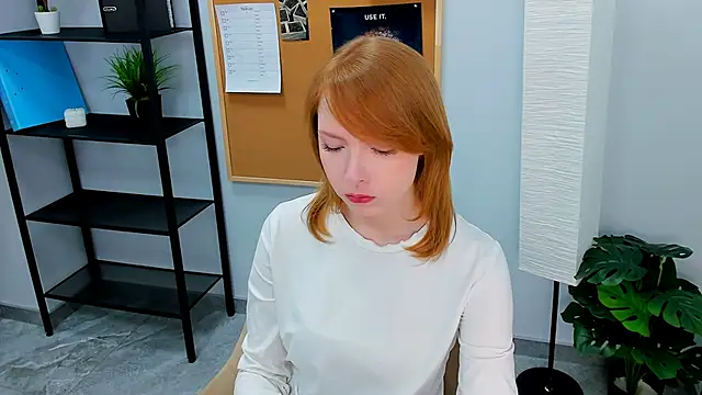 Snapshot of CherryCrushLove chatting on 04/18/26, 05:55 CherryCrushLove online show from 04/18/26, 05:55