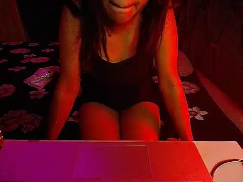 Snapshot of hoty-vani chatting on 05/06/26, 05:07 hoty-vani online show from 05/06/26, 05:07