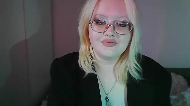 Snapshot of Elayne_Sweet chatting on 04/14/26, 08:09 Elayne Sweet online show from 04/14/26, 08:09