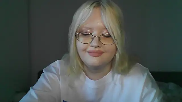 Snapshot of Elayne_Sweet chatting on 04/30/26, 06:09 Elayne Sweet online show from 04/30/26, 06:09