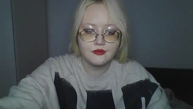 Snapshot of Elayne_Sweet chatting on 05/16/26, 10:36 Elayne Sweet online show from 05/16/26, 10:36