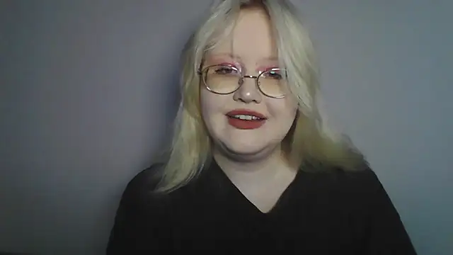 Snapshot of Elayne_Sweet chatting on 06/24/26, 06:01 Elayne Sweet online show from 06/24/26, 06:01