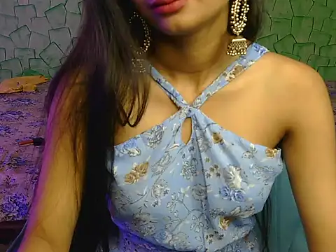 avni222 online show from 04/18/26, 05:11