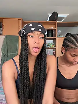 Snapshot of Sun_lynx_Love chatting on 07/08/26, 10:25 Sun lynx Love online show from 07/08/26, 10:25