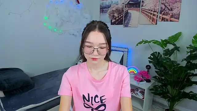 Snapshot of syuri_sun chatting on 06/16/26, 03:14 syuri sun online show from 06/16/26, 03:14