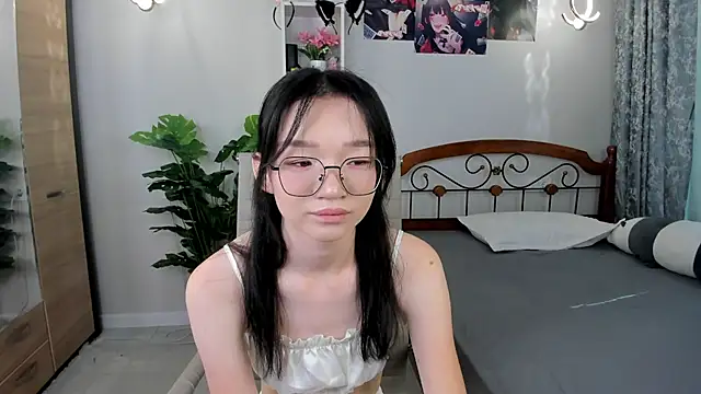 Snapshot of syuri_sun chatting on 07/11/26, 11:13 syuri sun online show from 07/11/26, 11:13
