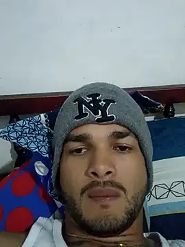Snapshot of Nicolas_Moncadas chatting on 04/26/26, 06:16 Nicolas Moncadas online show from 04/26/26, 06:16