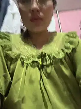 Lina-Naughty online show from 04/27/26, 04:54