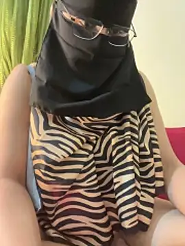 dilsheen kaur live online show from 04/04/26, 04:48