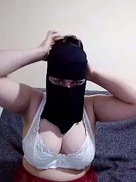 Queen Lola online show from 04/04/26, 08:17