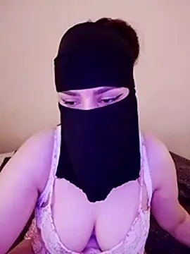 Queen Lola online show from 05/05/26, 02:36