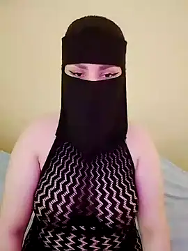 Queen Lola online show from 05/15/26, 02:46