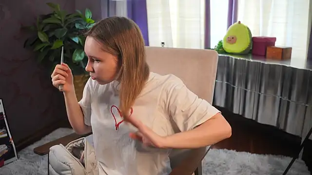 Snapshot of MathaConnie chatting on 04/08/26, 11:21 MathaConnie online show from 04/08/26, 11:21