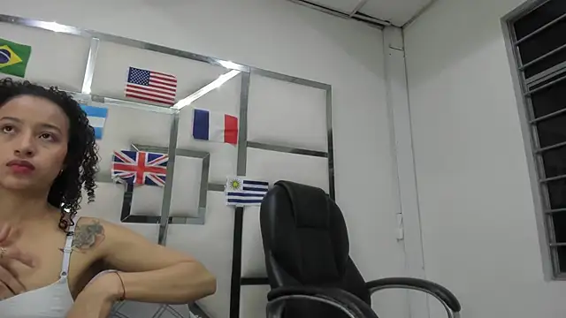 AntonelaBlaze online show from 06/16/26, 04:26